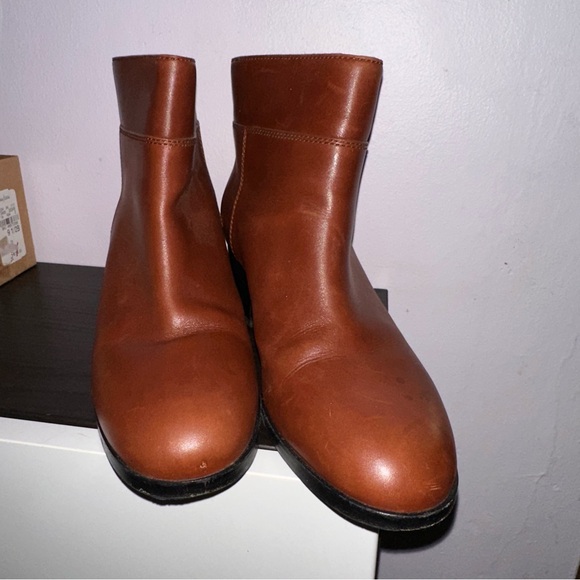 CHANEL ankle Boots with CC monogram - Picture 6 of 16